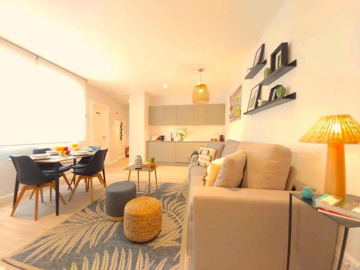 Apartamento Nuevo Y Reformado Al Lado De La Gran Via Madrilena Luaran gambar