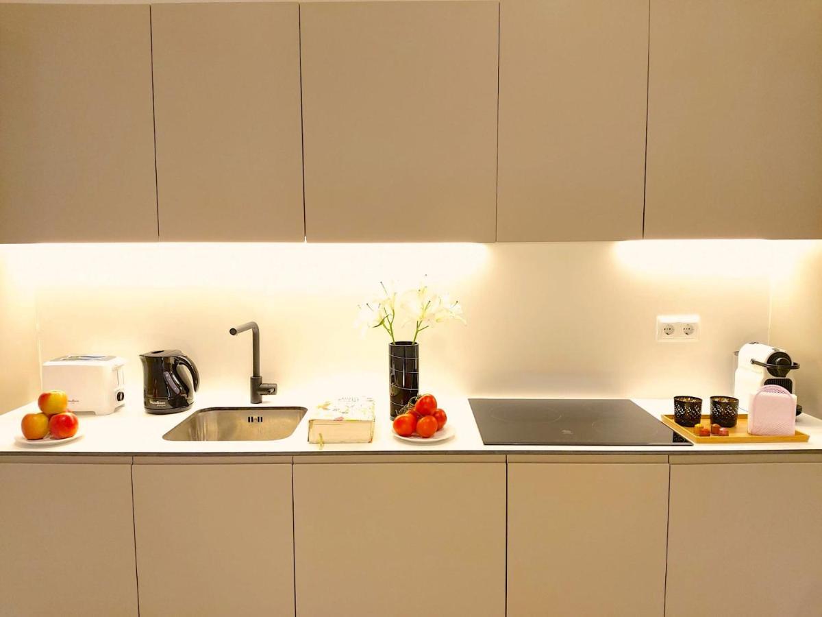 Apartamento Nuevo Y Reformado Al Lado De La Gran Via Madrilena Luaran gambar